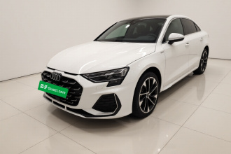 奥迪A3 2026款 A3L Limousine 35TFSI 飞驰尊享型