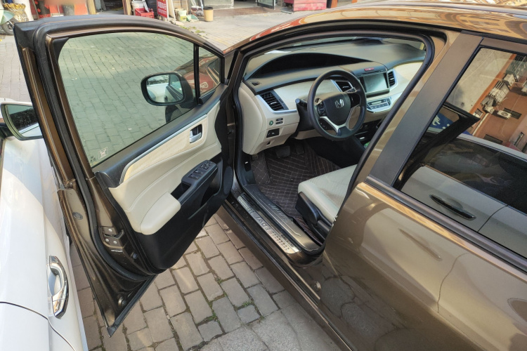 本田 杰德 2013款 1.8L 自动舒适版 5座中控内饰20