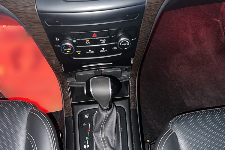 北汽幻速S6 2017款 1.5T CVT畅享型局部细节18