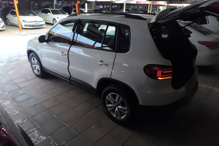 大众 途观 2013款 1.8TSI 自动两驱风尚版车身外观4