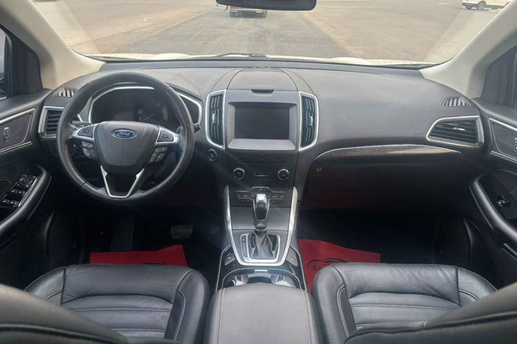 福特 锐界 2018款 EcoBoost 245 两驱豪锐型 7座 国V中控内饰7001