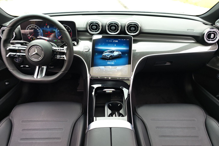 奔驰C级 2022款 C 260 L 运动版中控内饰7001