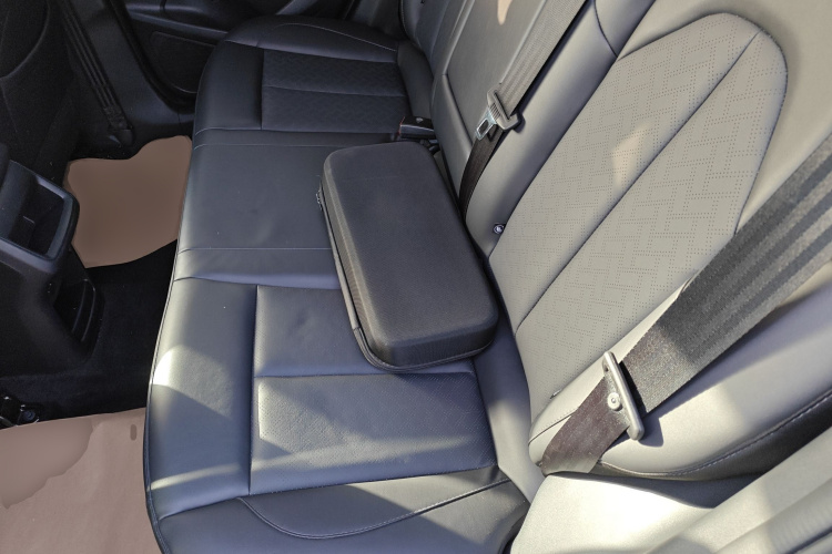 长安CS55PLUS 2021款 蓝鲸版 1.5T 手动豪华型中控内饰21