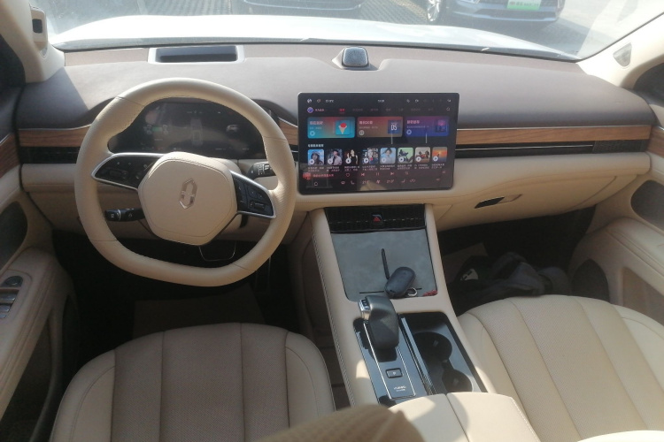 鸿蒙智行 问界M7 2024款 1.5T 后驱Plus版 5座中控内饰7002