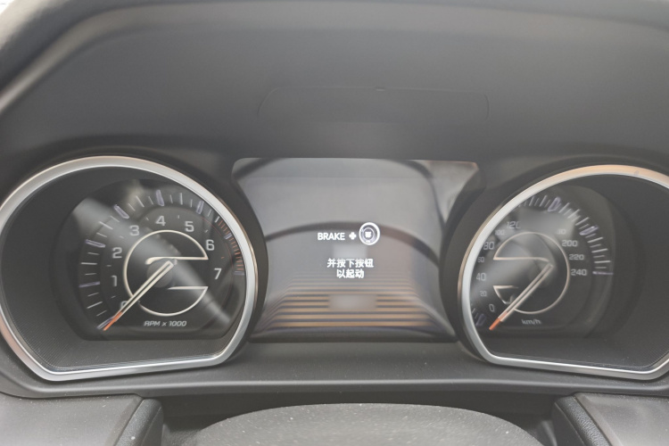 Jeep 指挥官 2018款 2.0T 两驱进享版 国V局部细节14