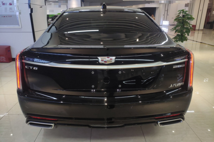 凯迪拉克CT6 2023款 28T 尊贵型车身外观6