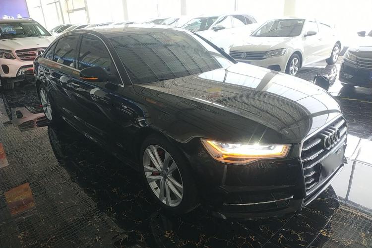 奥迪A6L 2018款 30周年年型 45 TFSI quattro 运动型车身外观6002