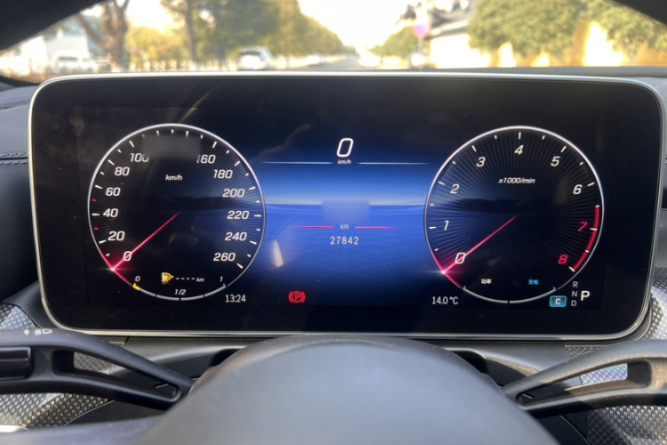 奔驰C级 2024款 C 260 L 皓夜运动版局部细节14