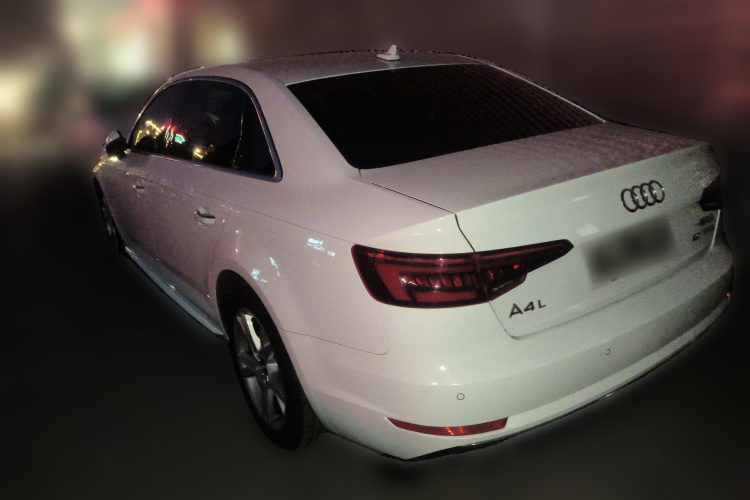 奥迪A4L 2018款 30周年年型 40 TFSI 进取型车身外观5