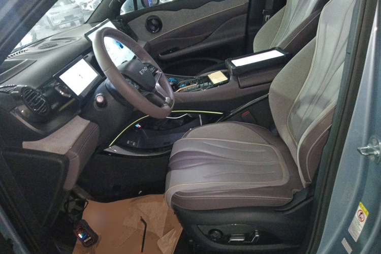 比亚迪 护卫舰07 2023款 DM-i 100KM 旗舰型局部细节19