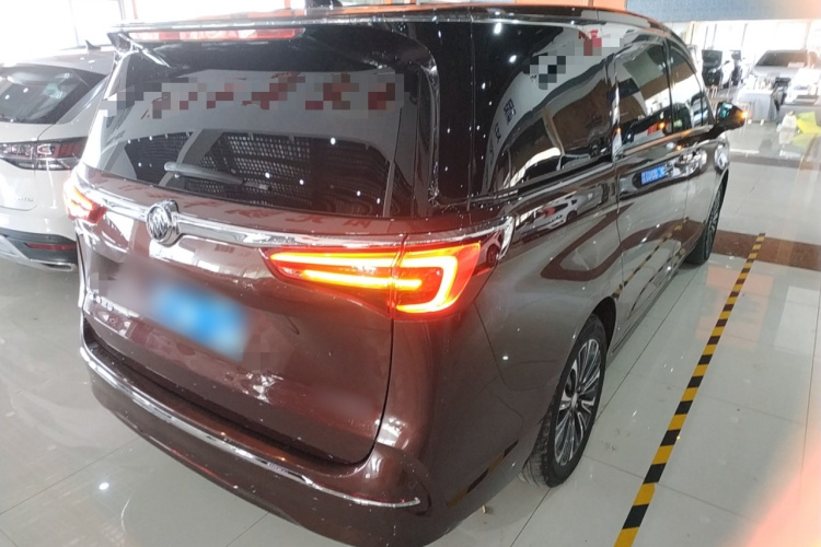 别克GL8 2022款 ES陆尊 653T 豪华型车身外观7