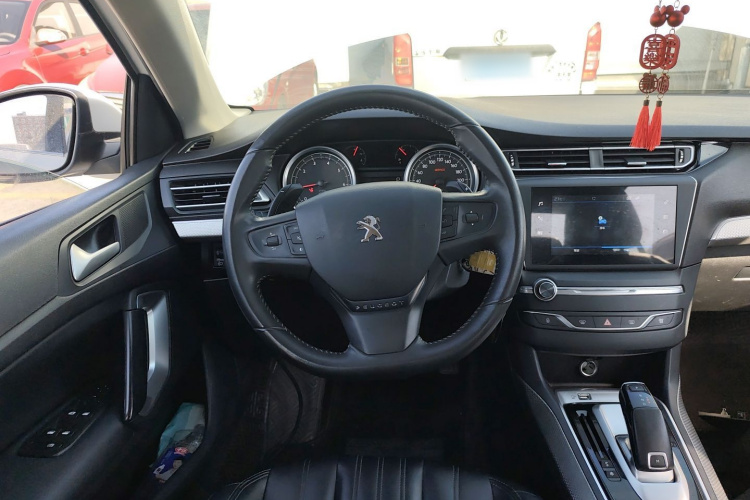 标致408 2019款 230THP 自动豪华版 国VI中控内饰13