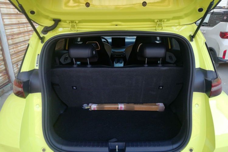 比亚迪 海鸥 2024款 荣耀版 305km 活力版机舱底盘23