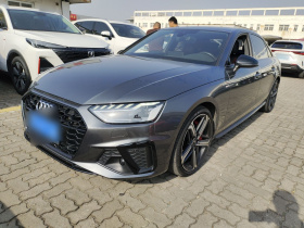 奥迪A4L 2022款 45 TFSI quattro 臻选动感型