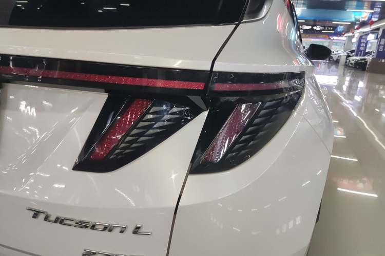 现代 2023款 途胜L 1.5T 自动两驱DLX豪华版车身外观6006