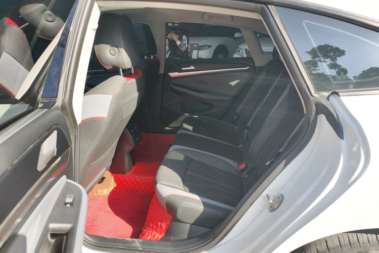 大众 2025款 凌渡L 280TSI DSG炫辣版中控内饰21