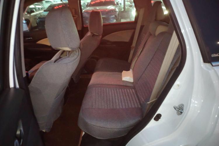 本田CR-V 2016款 2.0L 两驱经典版中控内饰7004