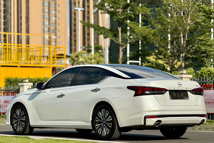 日产 天籁 2022款 2.0L XL-TLS 悦享版车身外观6005