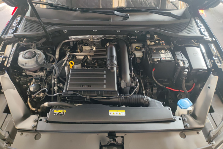 大众 迈腾 2025款 众享款 280TSI DSG舒适型机舱底盘24