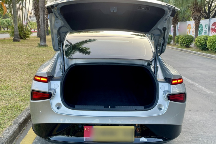 小鹏P7 2020款 670N局部细节23