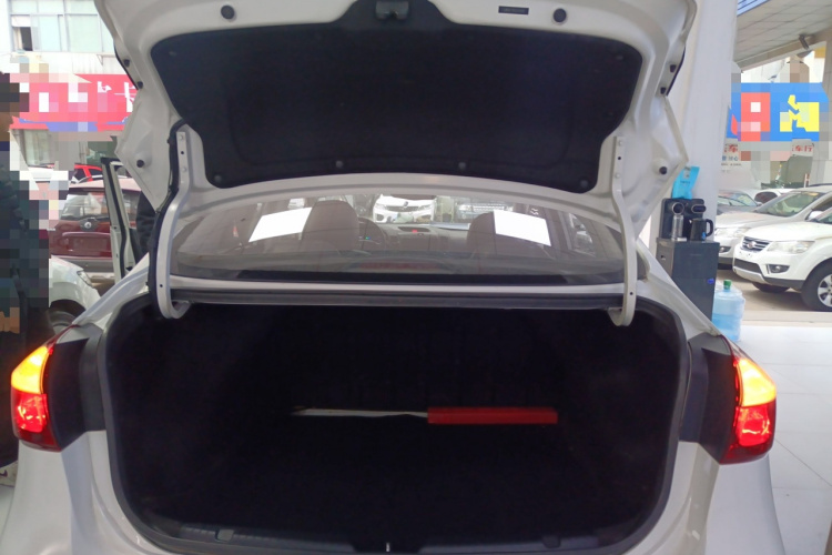 起亚K3 2016款 1.6L 手动GL局部细节23