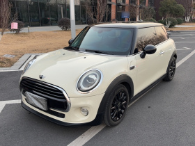 MINI 2019款 1.5T COOPER 经典派