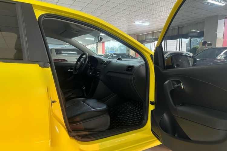 大众 Polo 2016款 1.4L 手动风尚型局部细节41