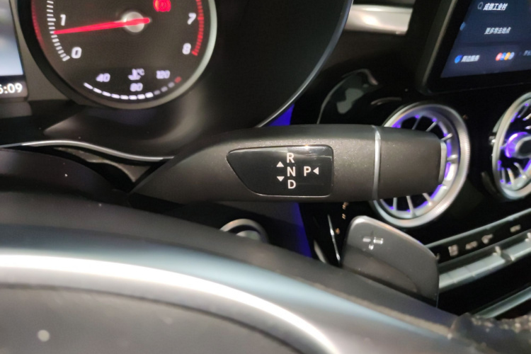 奔驰C级(进口) 2018款 C 200 轿跑车局部细节18