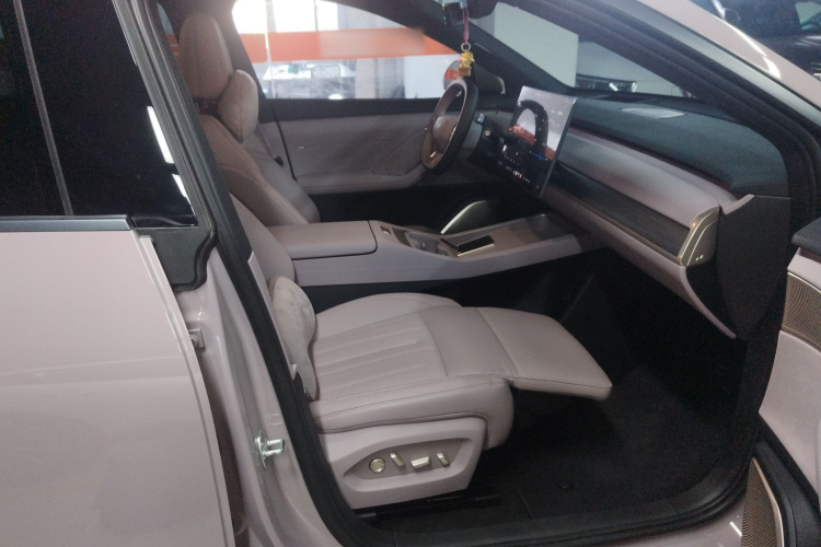 乐道L60 2024款 60kWh 后驱版局部细节41