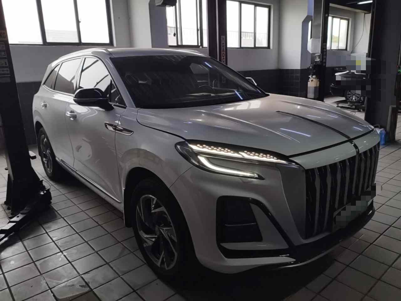 红旗HS3 PHEV 2024款 115km 劲为版(5)