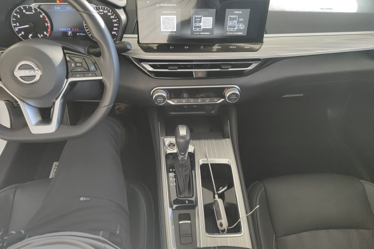 日产 天籁 2022款 2.0T XL 进享版中控内饰12