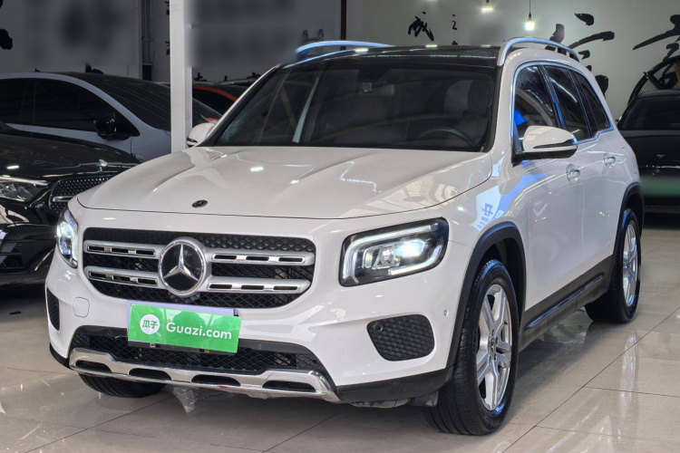 奔驰GLB 2021款 GLB 200 动感型车身外观6002