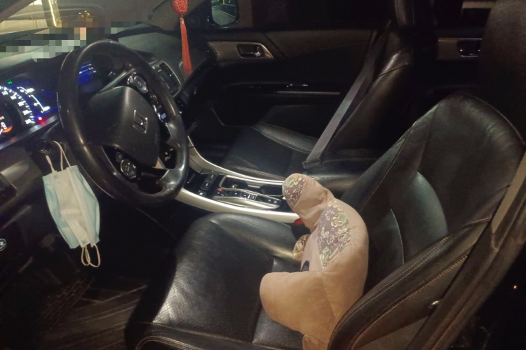 本田 雅阁 2016款 混动 2.0L 锐酷版中控内饰19