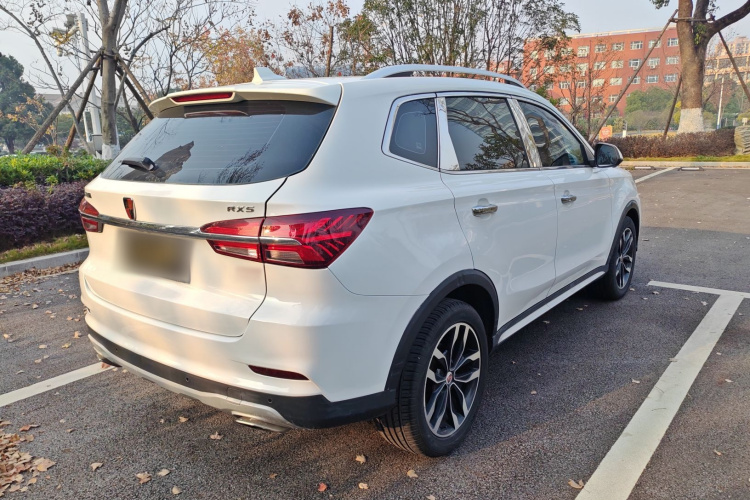 荣威RX5 2016款 30T 四驱自动互联网智尊版车身外观7