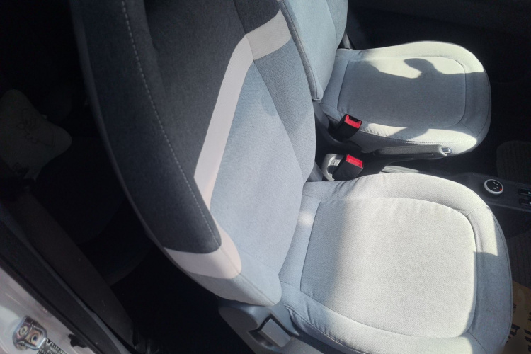 五菱汽车 宏光MINIEV 2021款 马卡龙臻享款 磷酸铁锂局部细节41