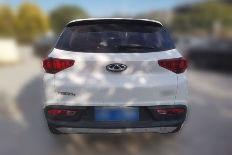 奇瑞 瑞虎7 2016款 2.0L CVT耀臻版车身外观6