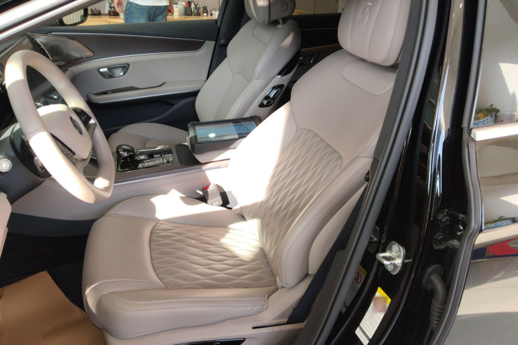 比亚迪 汉 2025款 EV 701KM激光雷达智驾型局部细节19