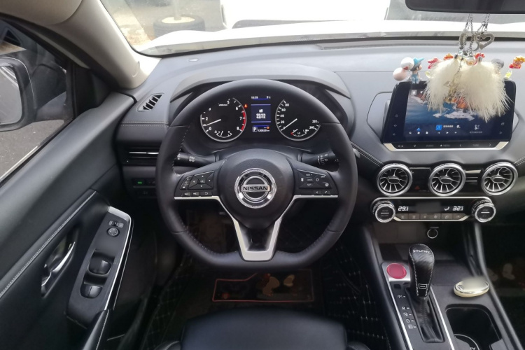 日产 轩逸 2021款 1.6L XL CVT悦享版中控内饰13