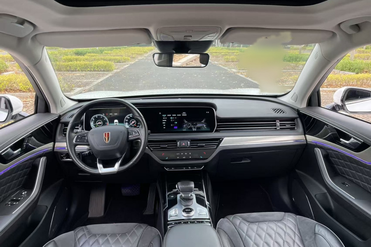 红旗HS5 2019款 2.0T 智联旗享版中控内饰7002