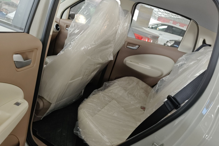 五菱汽车 宏光MINIEV 2025款 四门版 进阶款中控内饰21