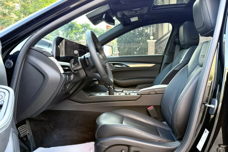 凯迪拉克CT5 2024款 28T 豪华型Pro中控内饰7002