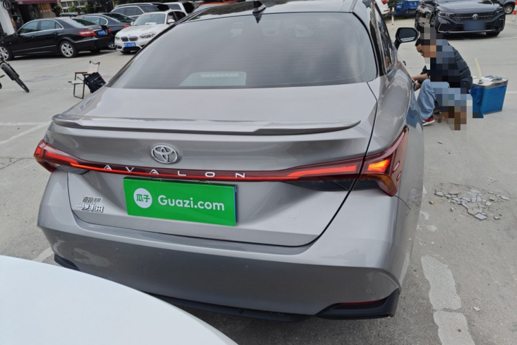 丰田 亚洲龙 2024款 2.0L 进取版车身外观6