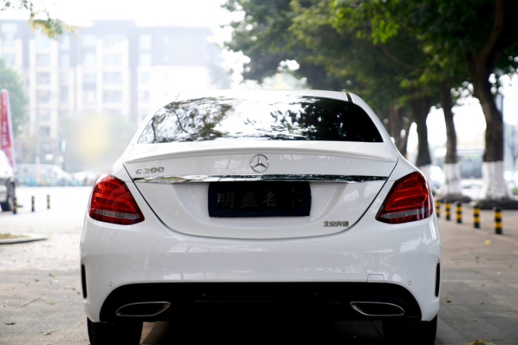 奔驰C级 2017款 改款 C 200 运动版车身外观6009