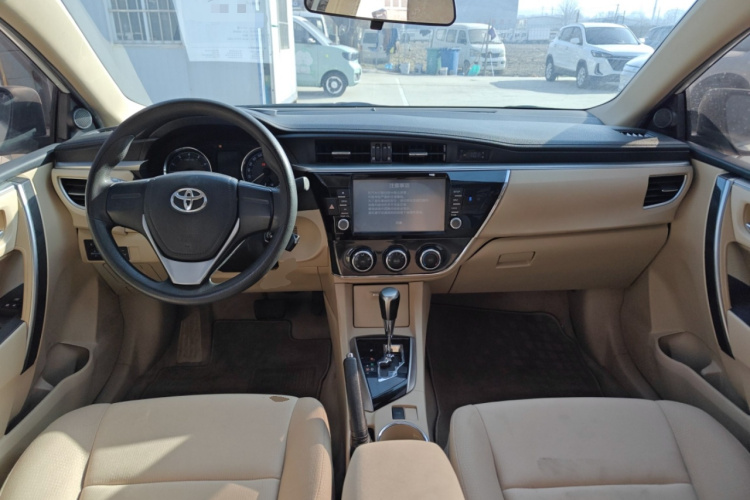 丰田 卡罗拉 2014款 1.6L CVT GL-i中控内饰12