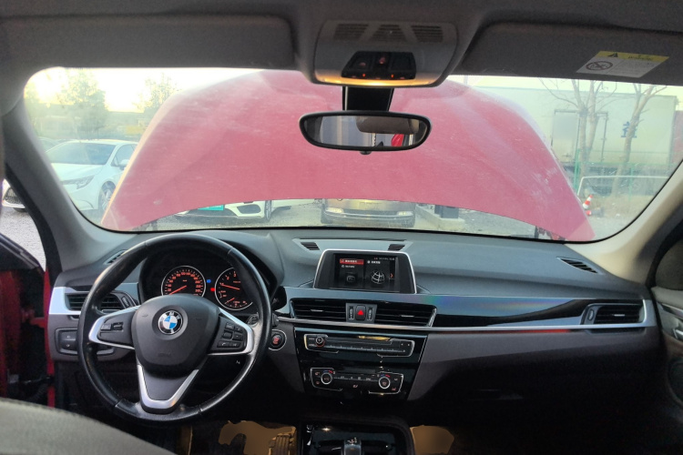 宝马X1 2018款 sDrive18Li 尊享型中控内饰12