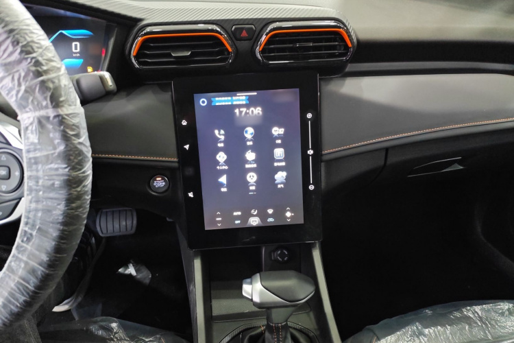 东风风神 奕炫GS 2025款 马赫版 1.5L 自动星耀版中控内饰7006