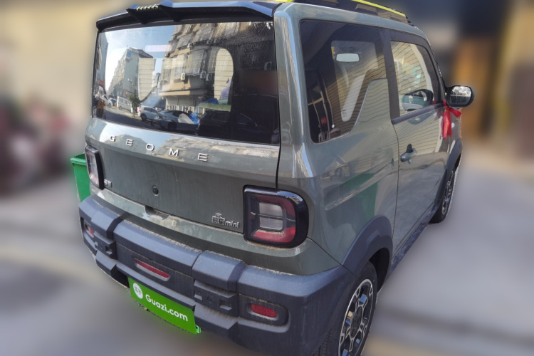 吉利银河 2025款 210km 熊猫骑士车身外观7