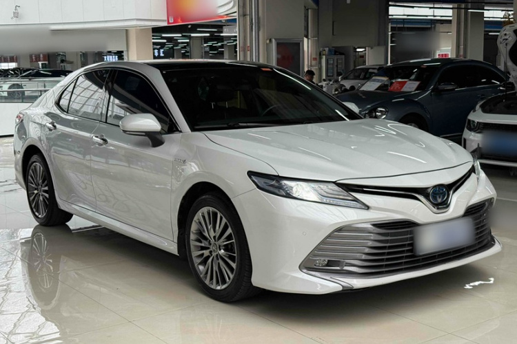 丰田 凯美瑞 2019款 改款 双擎 2.5HG 豪华版车身外观6002