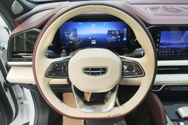 吉利汽车 星越L 2023款 2.0TD 高功自动两驱旗舰型中控内饰13