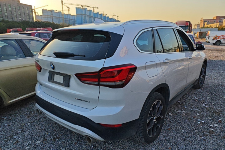 宝马X1 2021款 sDrive25Li 领先型车身外观7